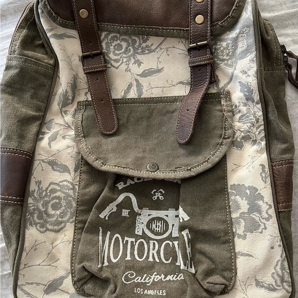 CLEA RAY BACK PACK CANVAS AND LEATHER FLORAL BEIGE AND GREEN COLOR - Picture 3 of 13